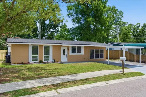 907 Leisure Avenue Tampa FL 33613
