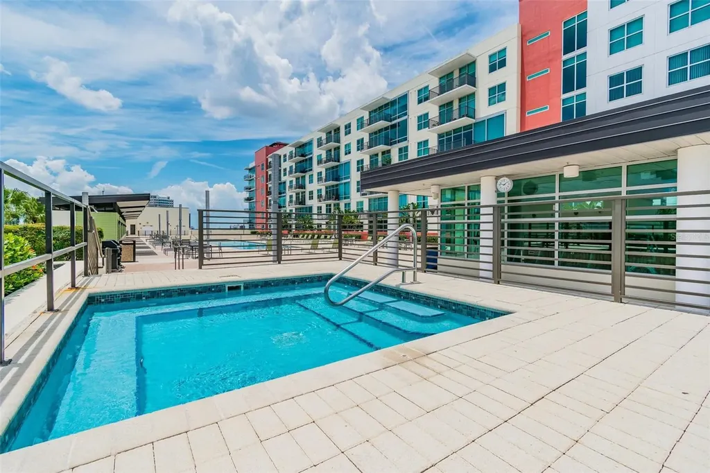 1208 E Kennedy Boulevard Tampa FL 33602