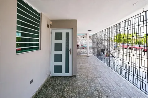 1041B Luis Cordova Chirino Ext. Country Club San Juan PR 00924
