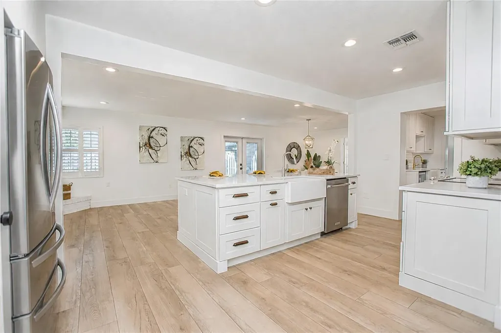 20 E Division Street Winter Garden FL 34787