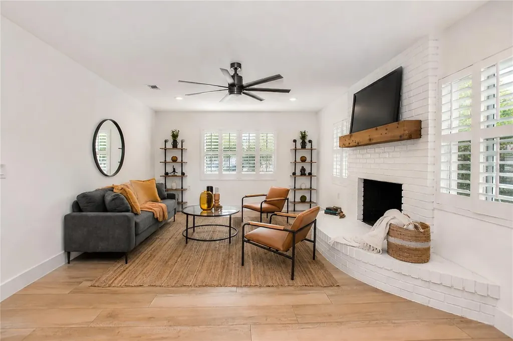 20 E Division Street Winter Garden FL 34787