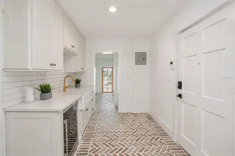 20 E Division Street Winter Garden FL 34787