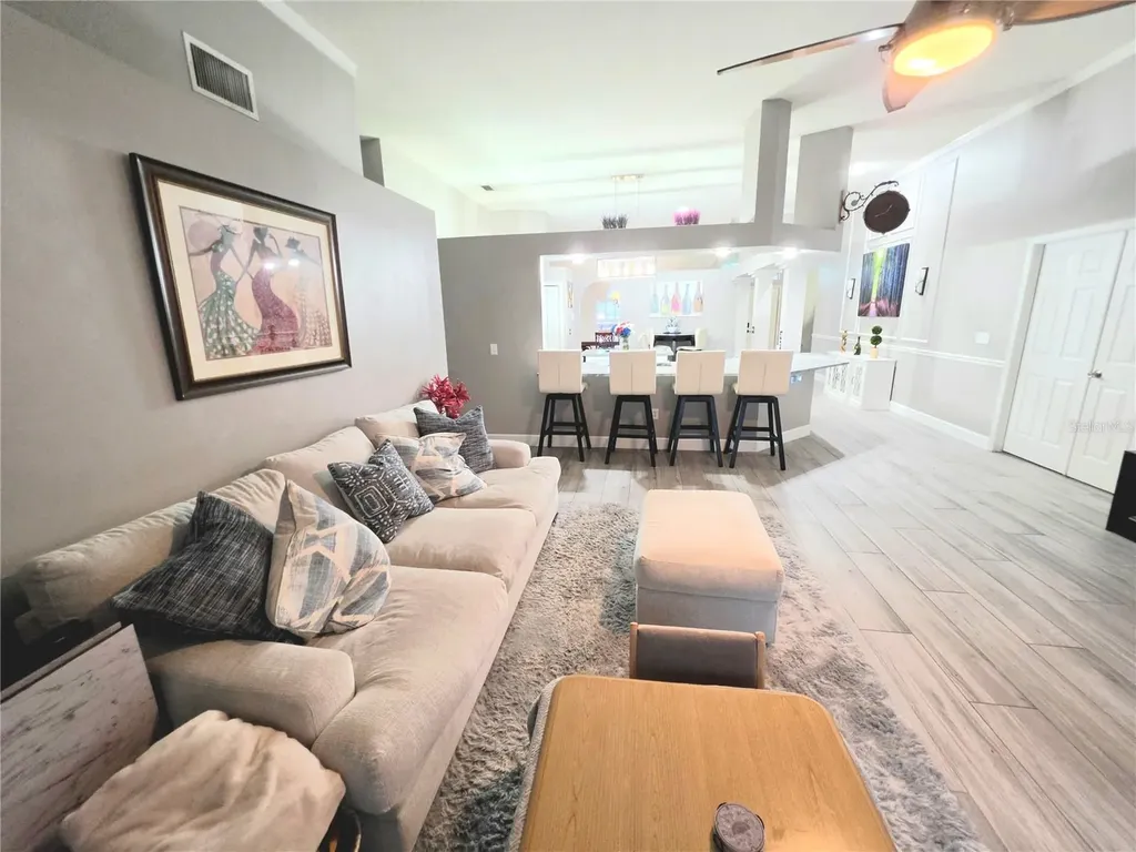 18507 Country Crest Place Tampa FL 33647