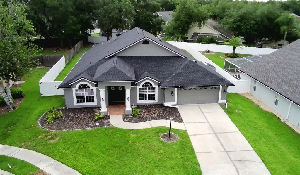 18507 Country Crest Place Tampa FL 33647