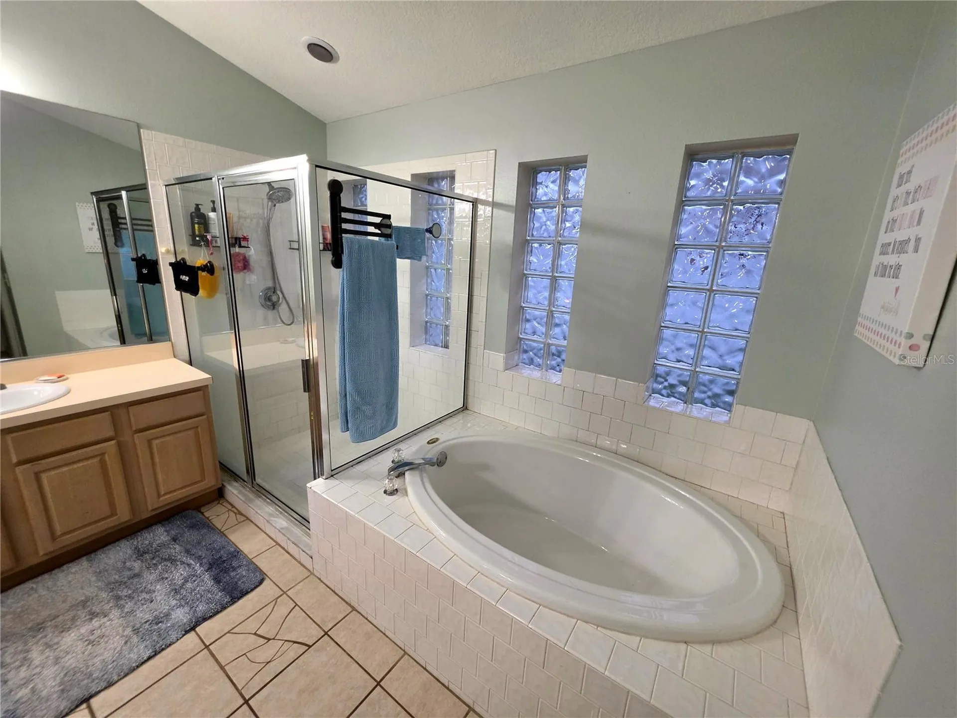 18507 Country Crest Place Tampa FL 33647