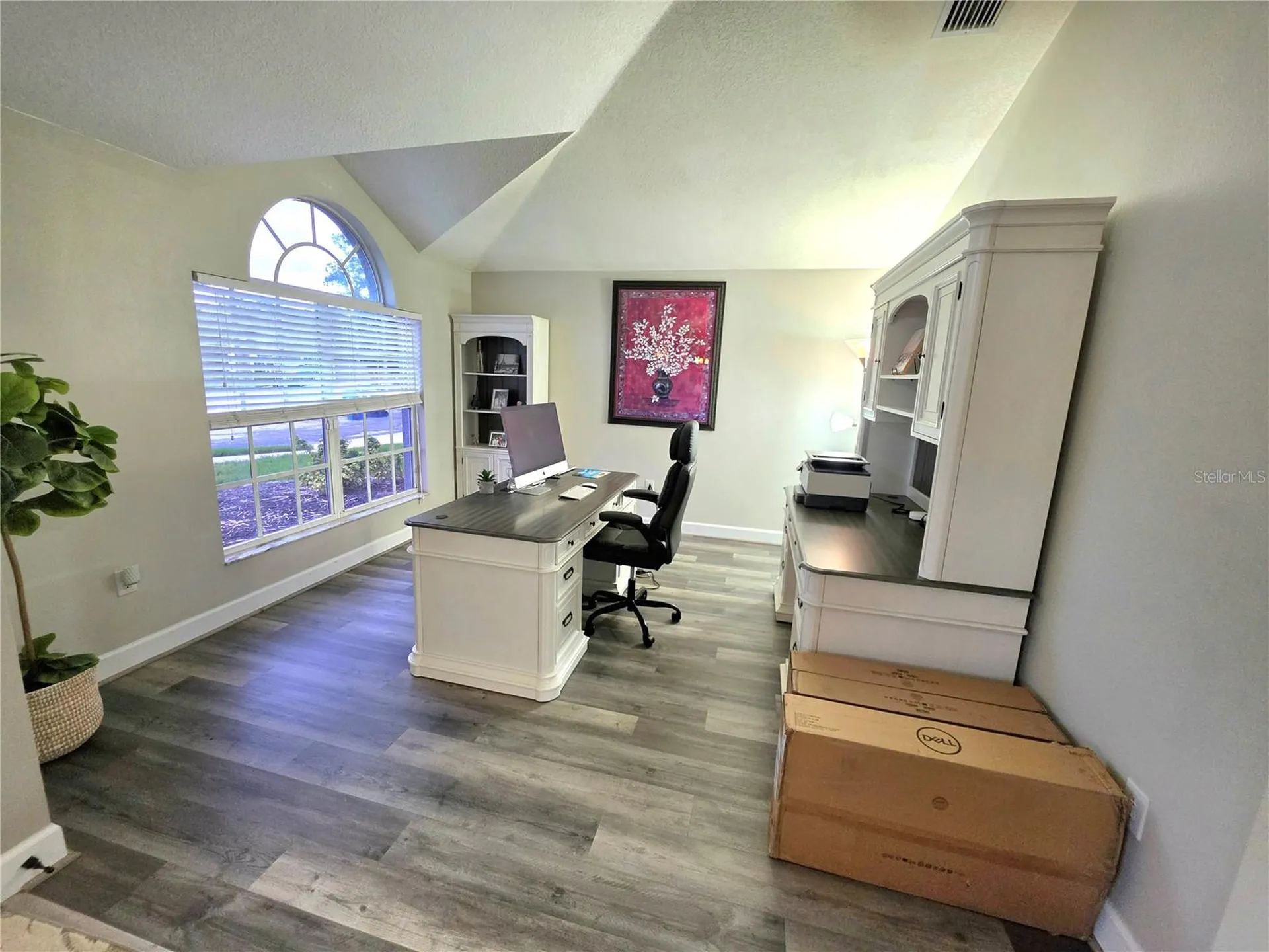 18507 Country Crest Place Tampa FL 33647