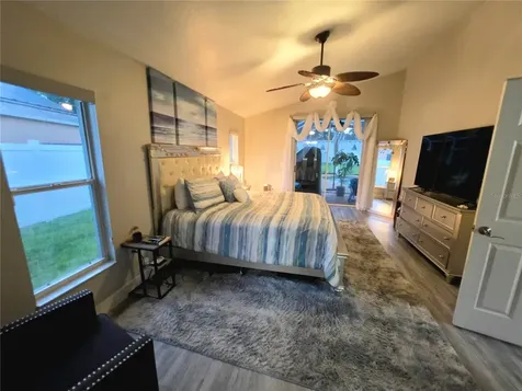 18507 Country Crest Place Tampa FL 33647
