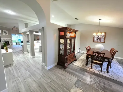 18507 Country Crest Place Tampa FL 33647