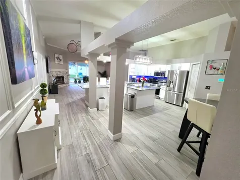 18507 Country Crest Place Tampa FL 33647