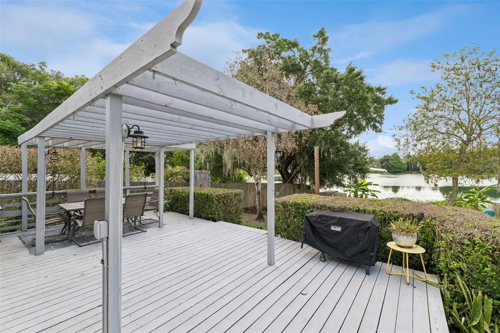 2609 S Crystal Lake Drive Orlando FL 32806