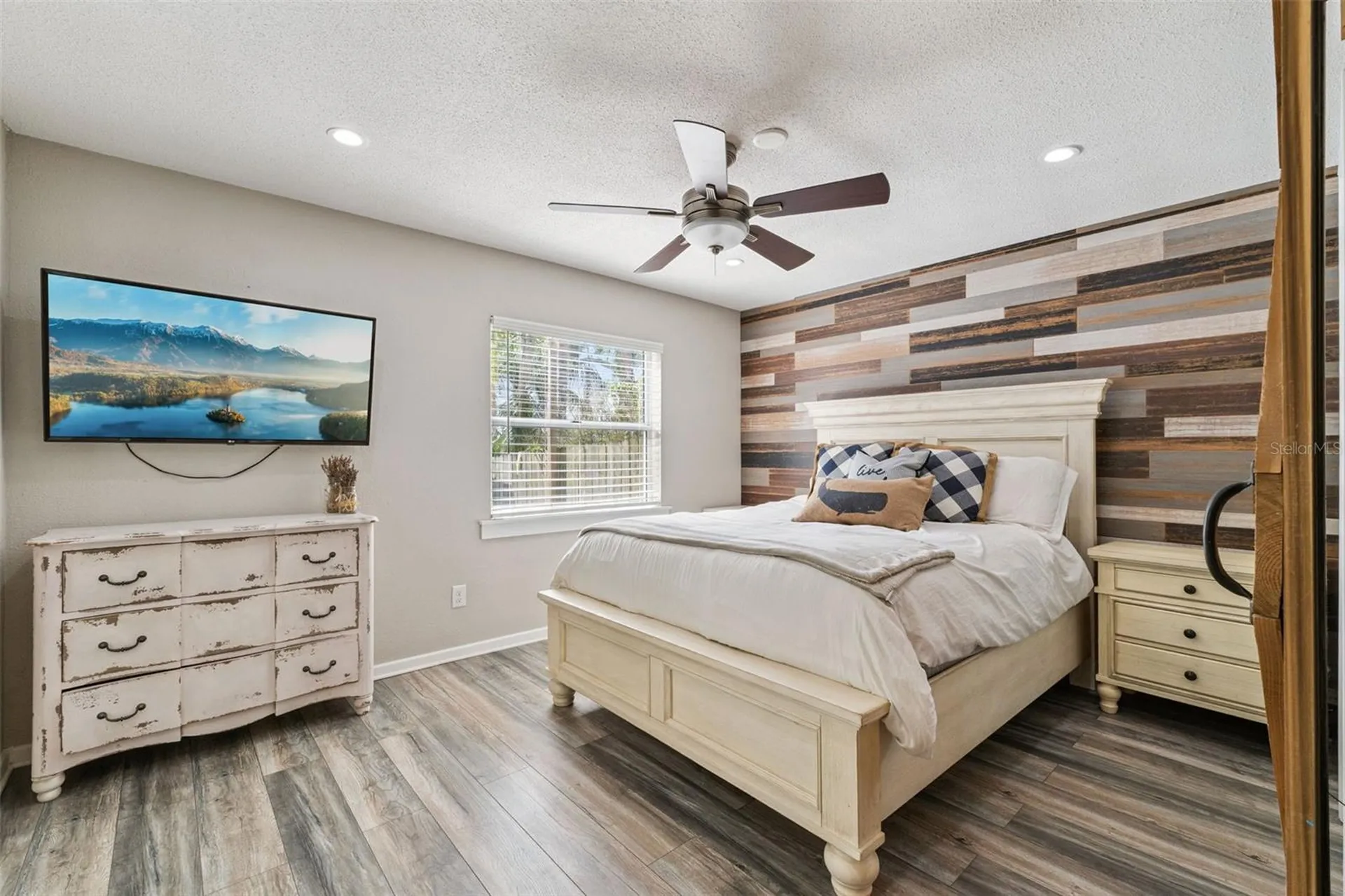 2609 S Crystal Lake Drive Orlando FL 32806