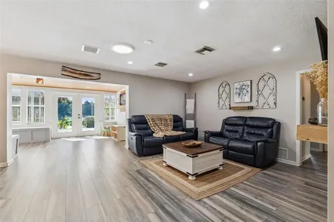 2609 S Crystal Lake Drive Orlando FL 32806