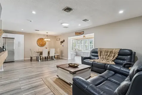 2609 S Crystal Lake Drive Orlando FL 32806