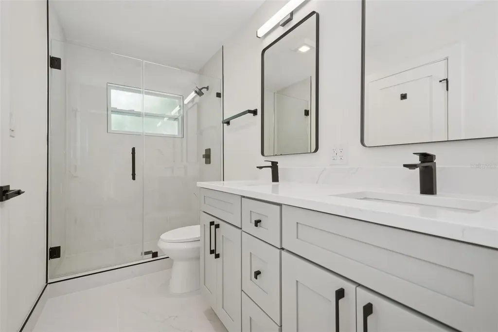 2655 Bay Street Sarasota FL 34237