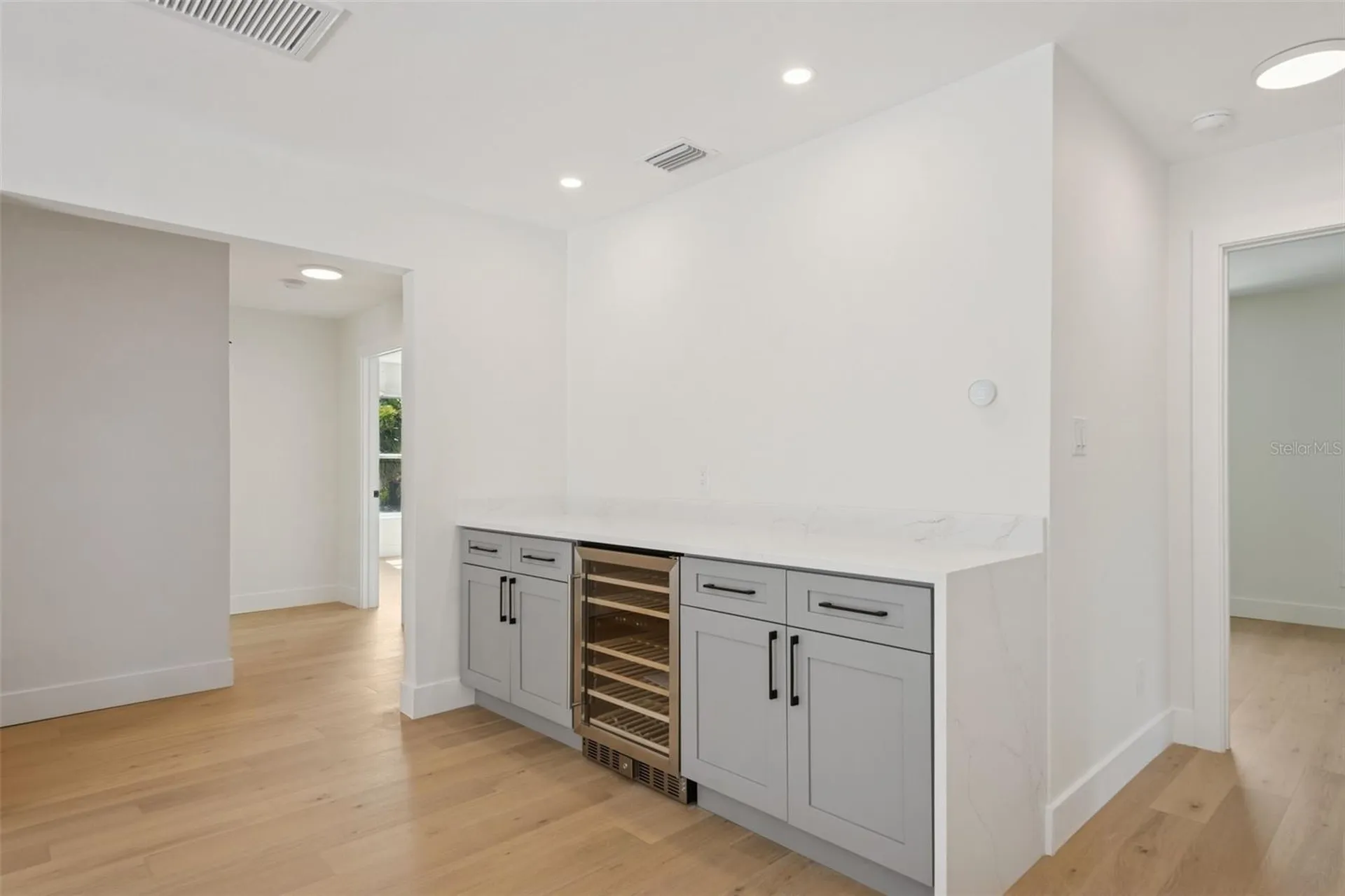 2655 Bay Street Sarasota FL 34237