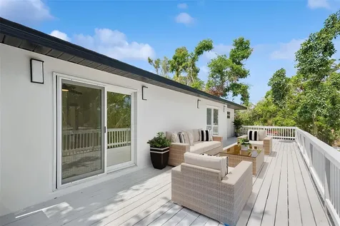 2655 Bay Street Sarasota FL 34237