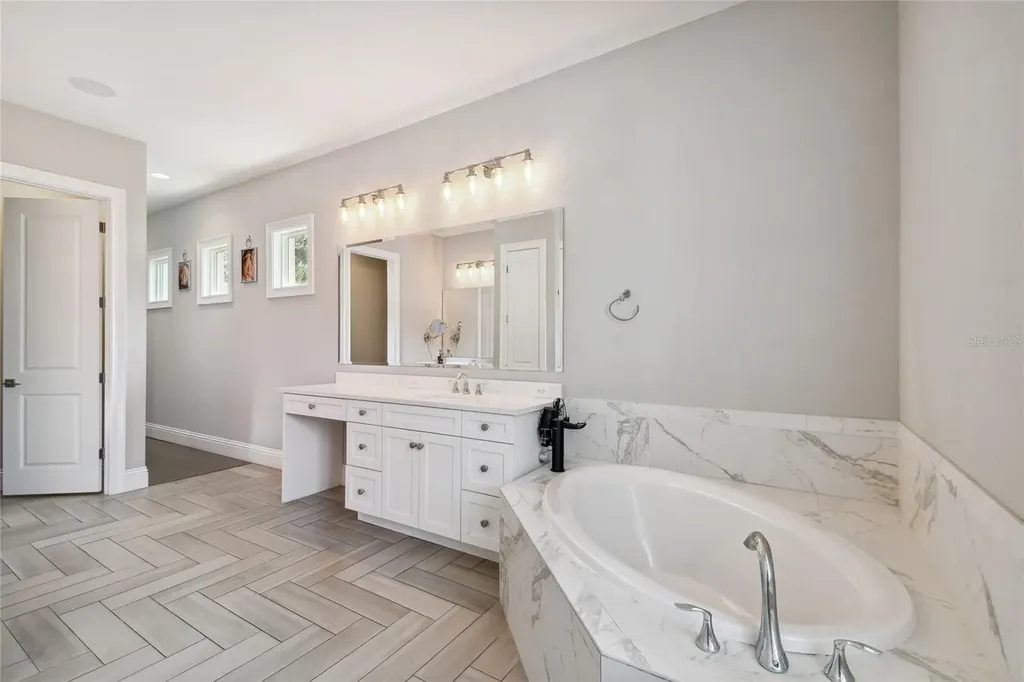 4013 W Zelar Street Tampa FL 33629