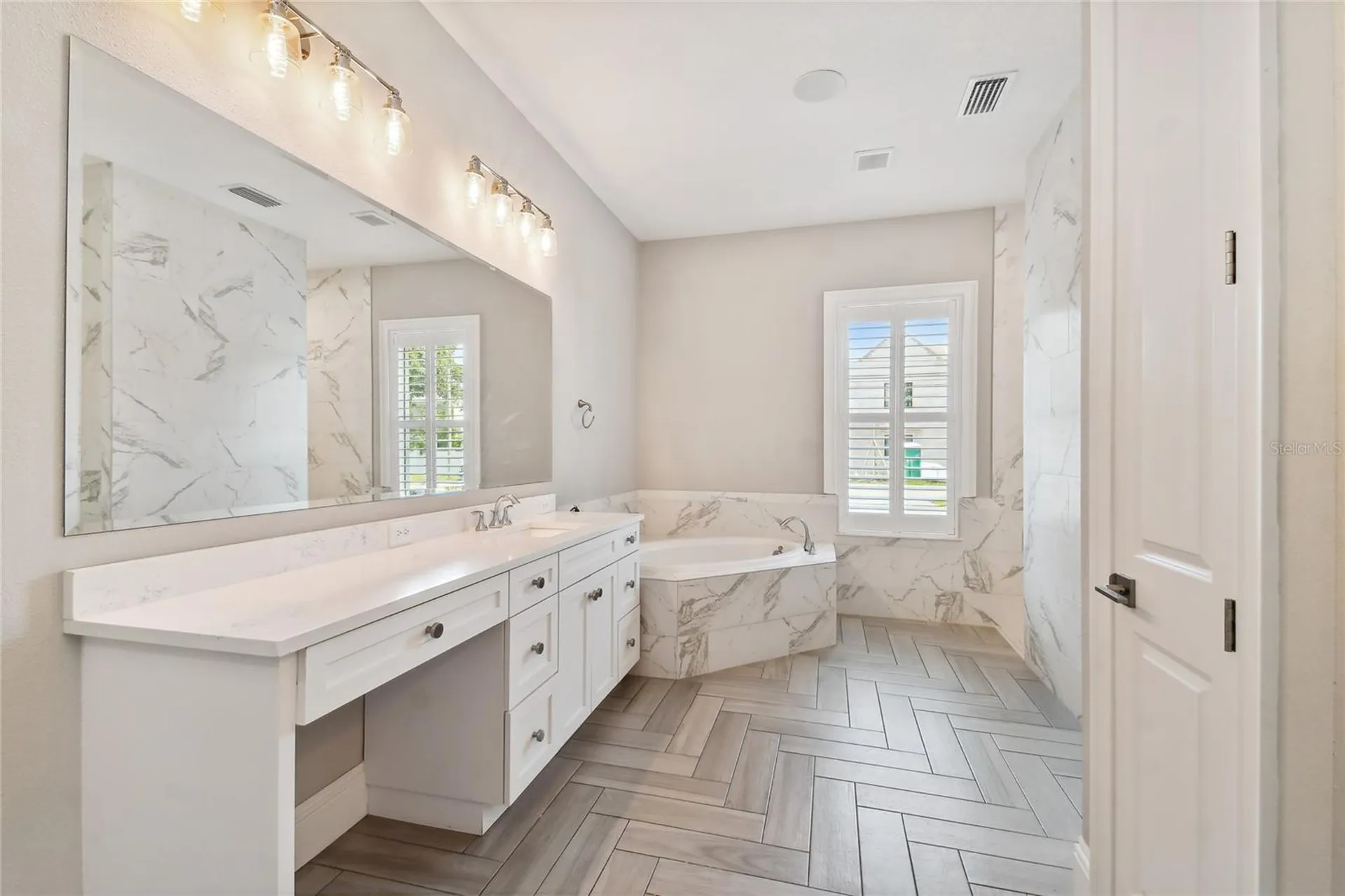 4013 W Zelar Street Tampa FL 33629