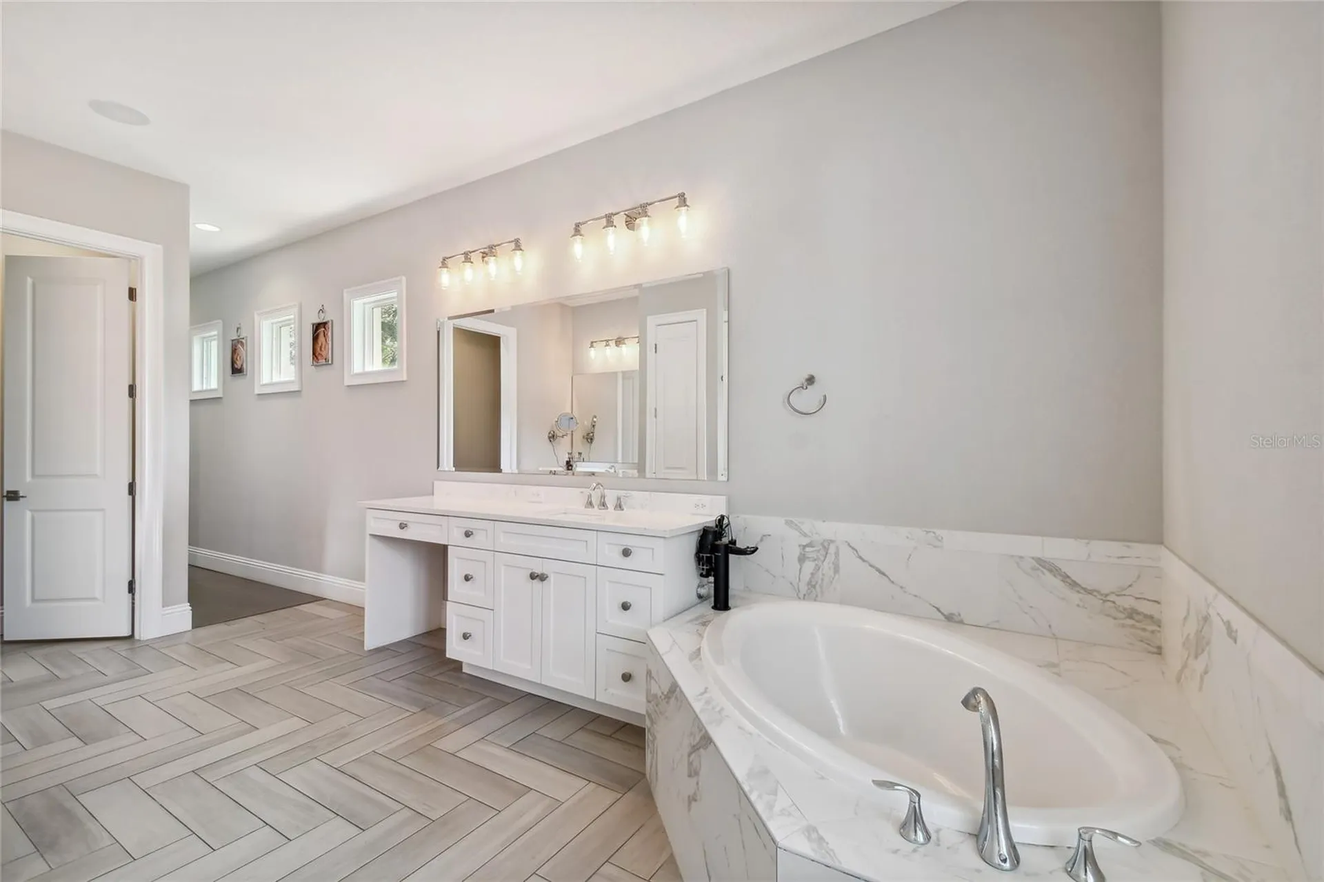 4013 W Zelar Street Tampa FL 33629