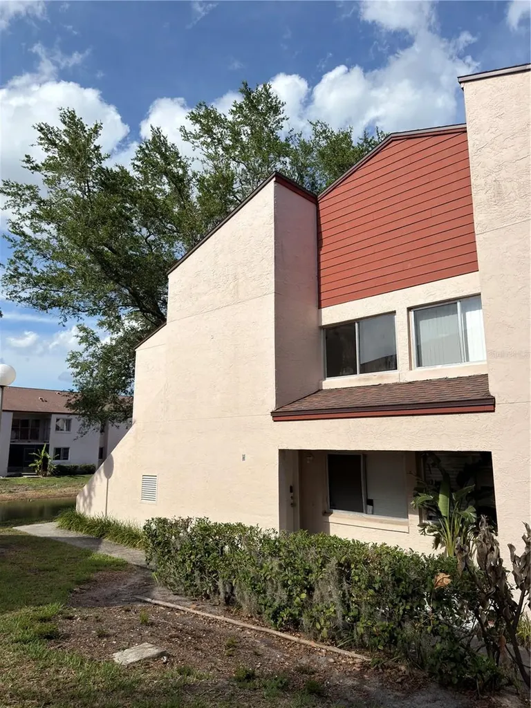 2527 Citrus Club Lane Orlando FL 32839