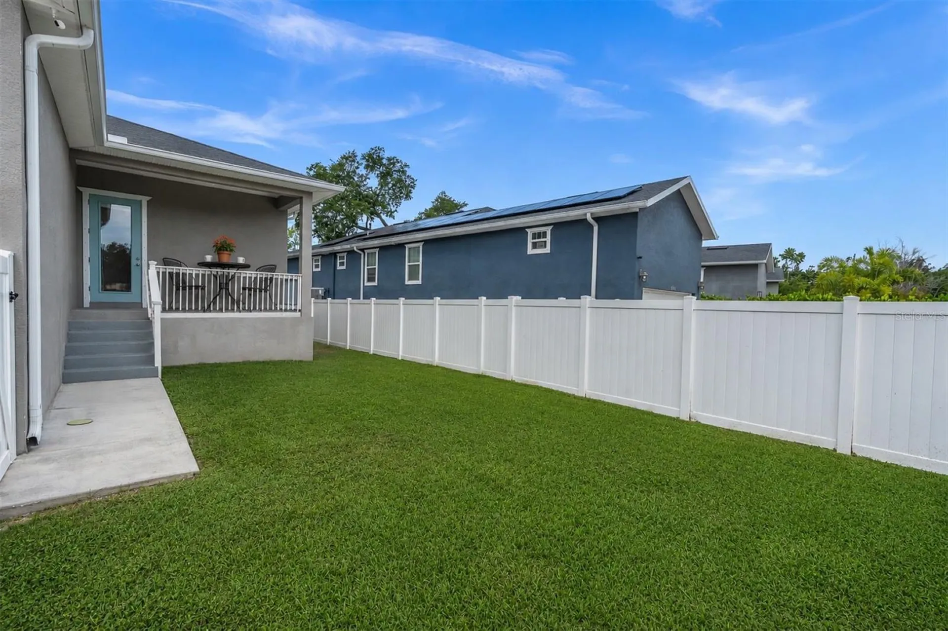 224 NE Jefferson Circle N St Petersburg FL 33702