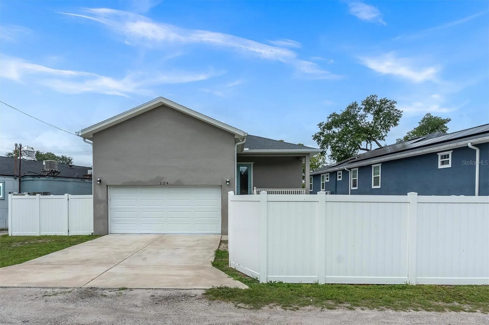224 NE Jefferson Circle N St Petersburg FL 33702