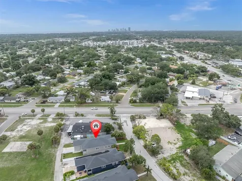 224 NE Jefferson Circle N St Petersburg FL 33702