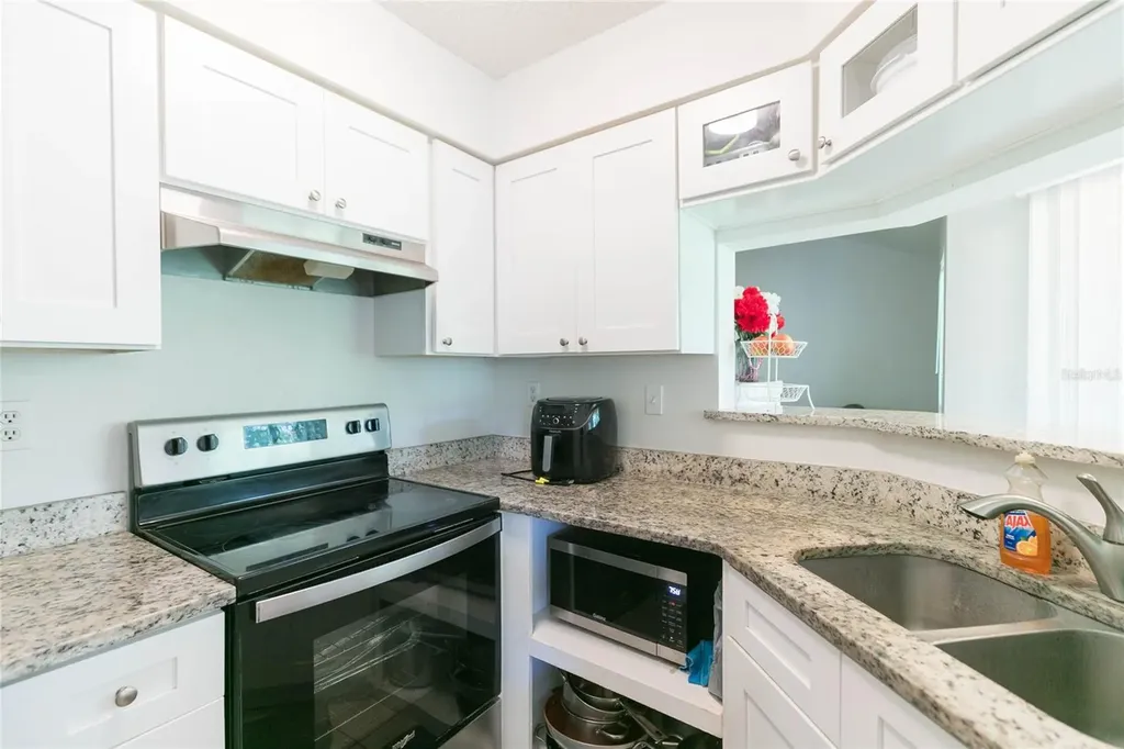 8636 Mallard Reserve Drive Tampa FL 33614