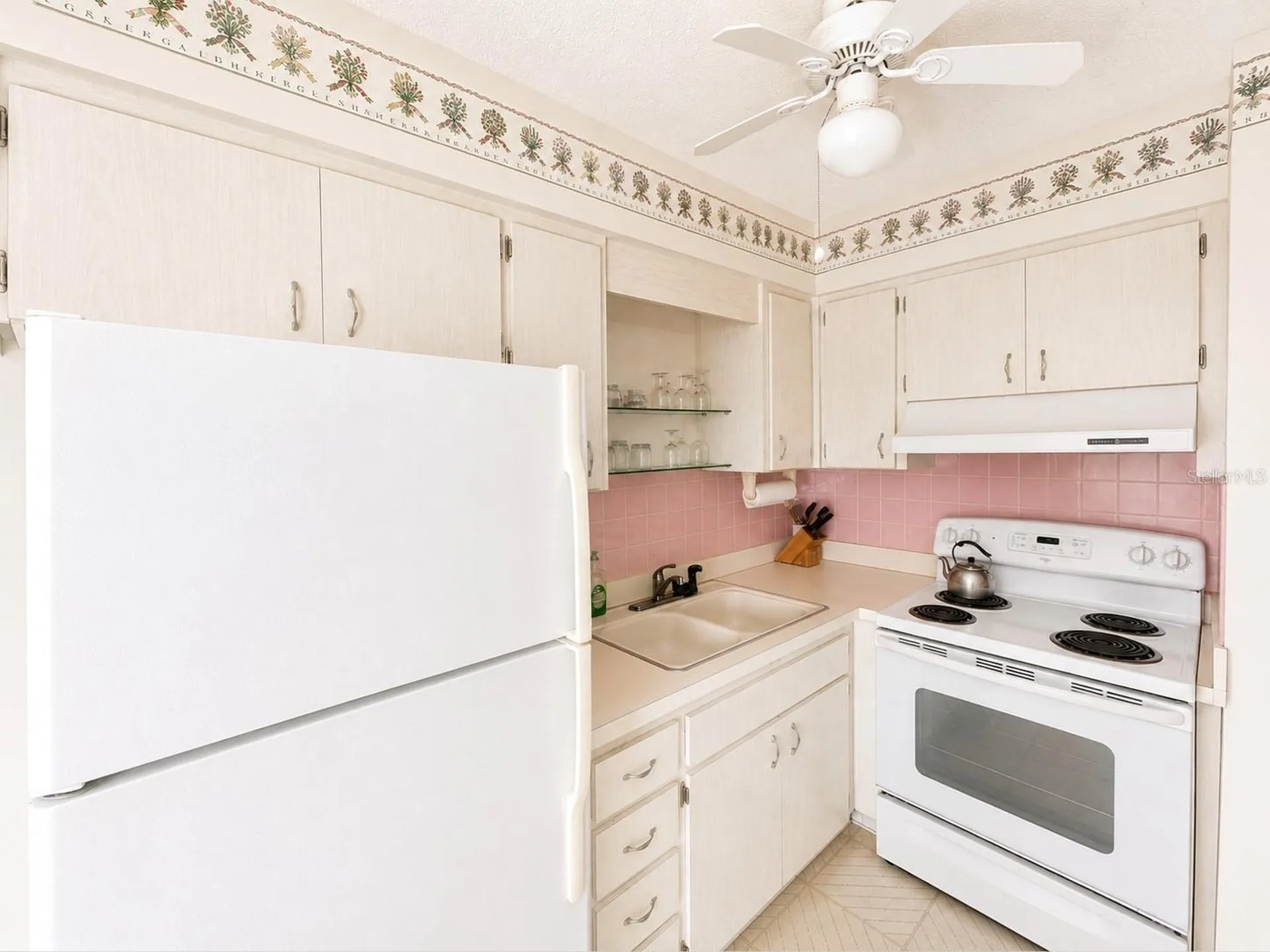 250 Rosery Road NW Largo FL 33770