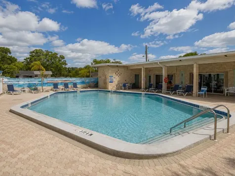 250 Rosery Road NW Largo FL 33770