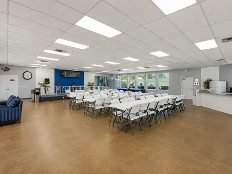 250 Rosery Road NW Largo FL 33770