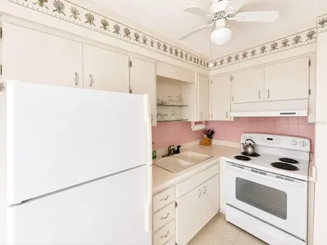 250 Rosery Road NW Largo FL 33770