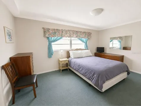 250 Rosery Road NW Largo FL 33770