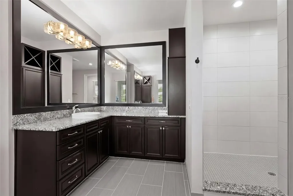 4905 W Spring Lake Drive Tampa FL 33629