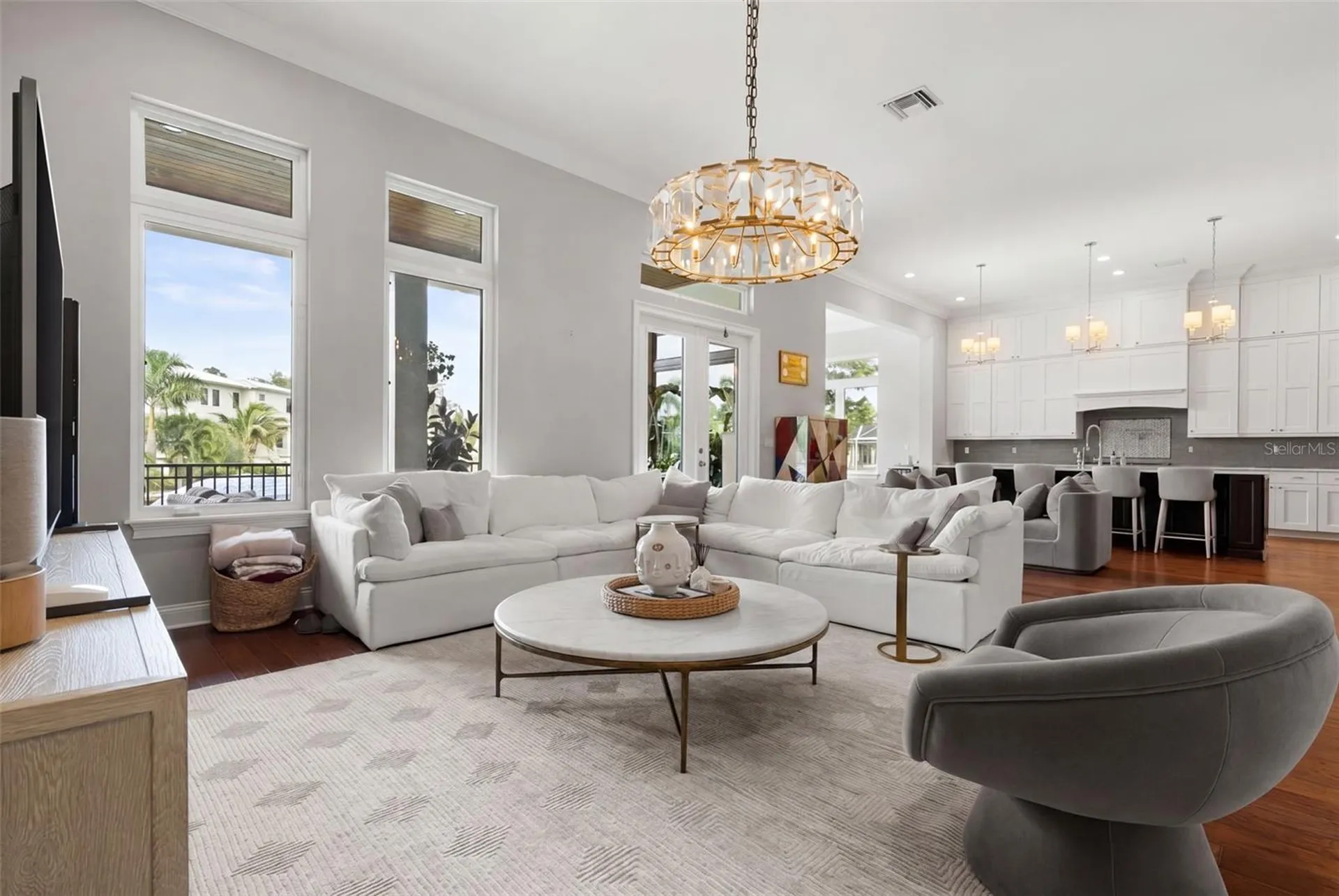 4905 W Spring Lake Drive Tampa FL 33629
