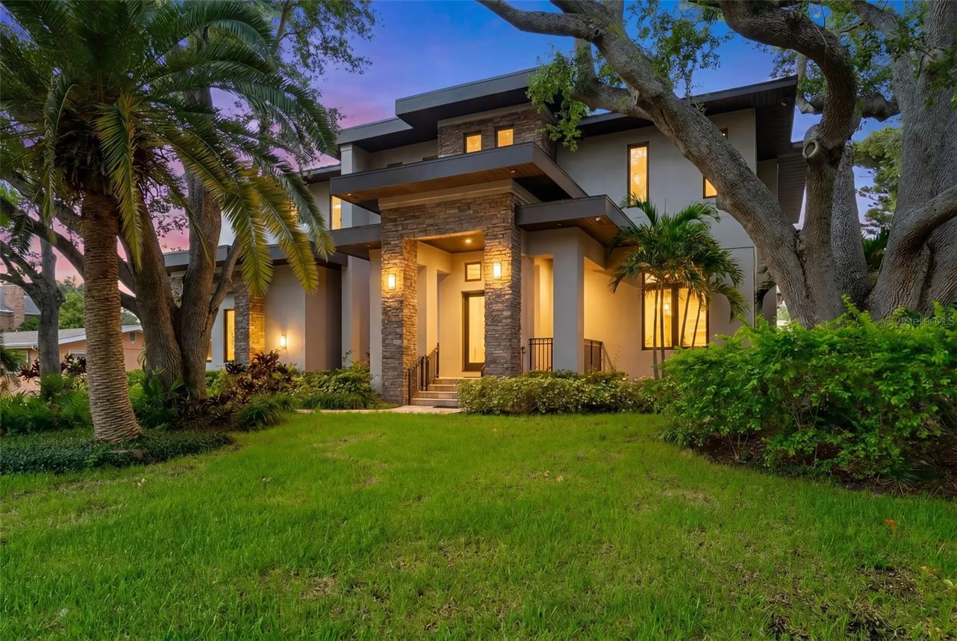 4905 W Spring Lake Drive Tampa FL 33629