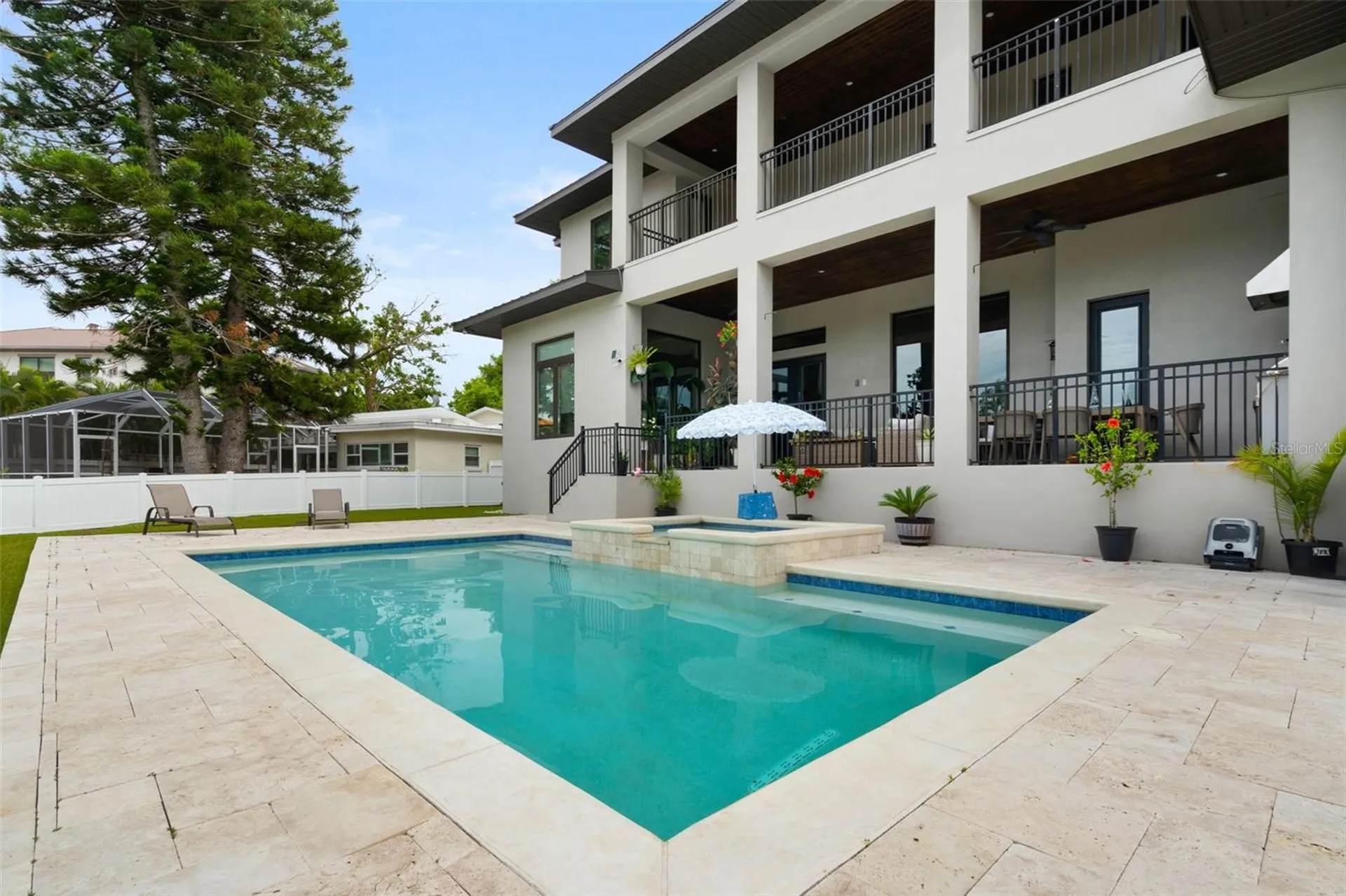 4905 W Spring Lake Drive Tampa FL 33629