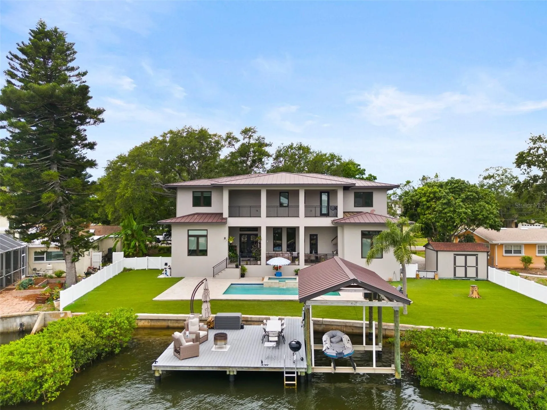 4905 W Spring Lake Drive Tampa FL 33629