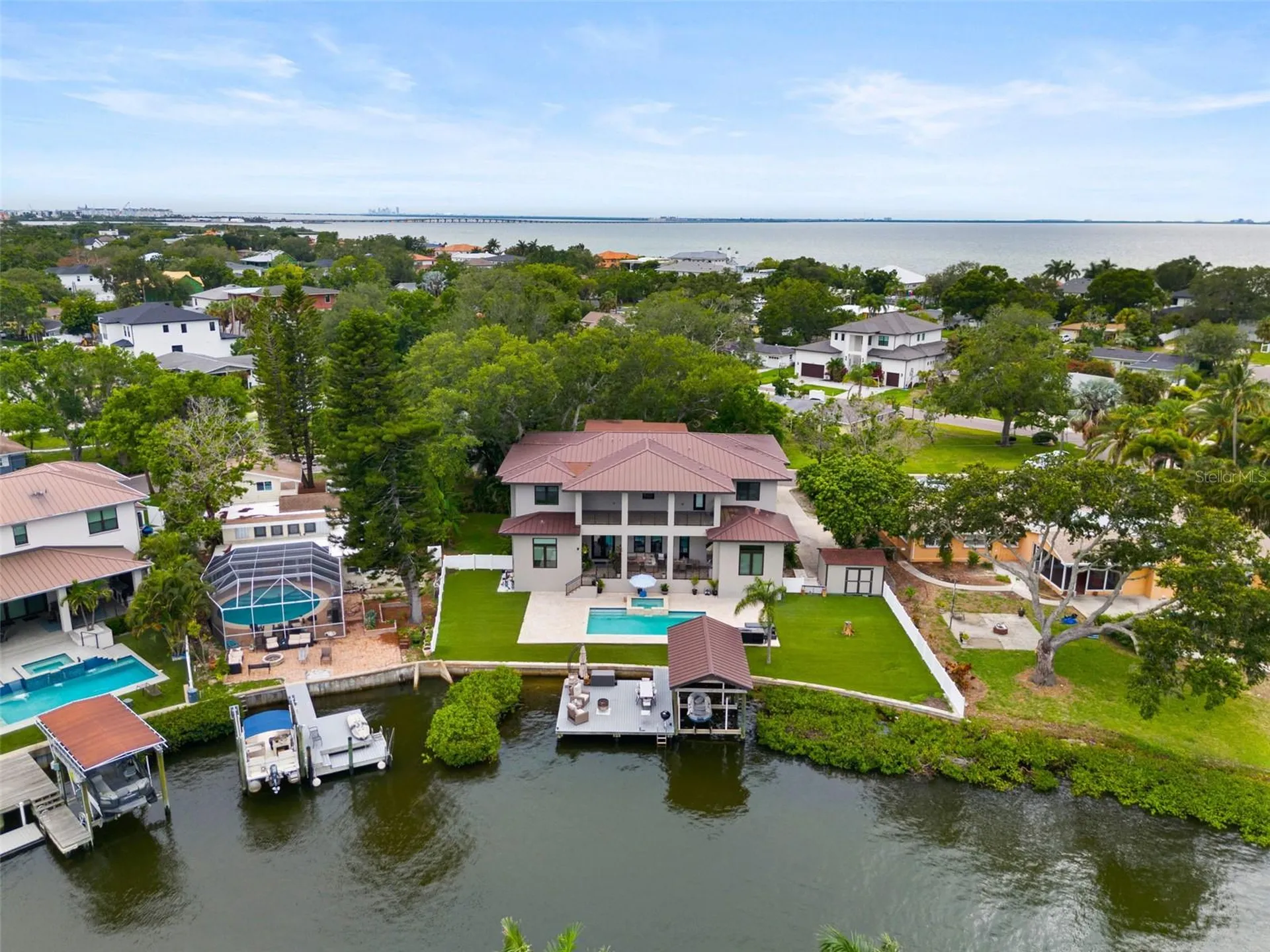 4905 W Spring Lake Drive Tampa FL 33629