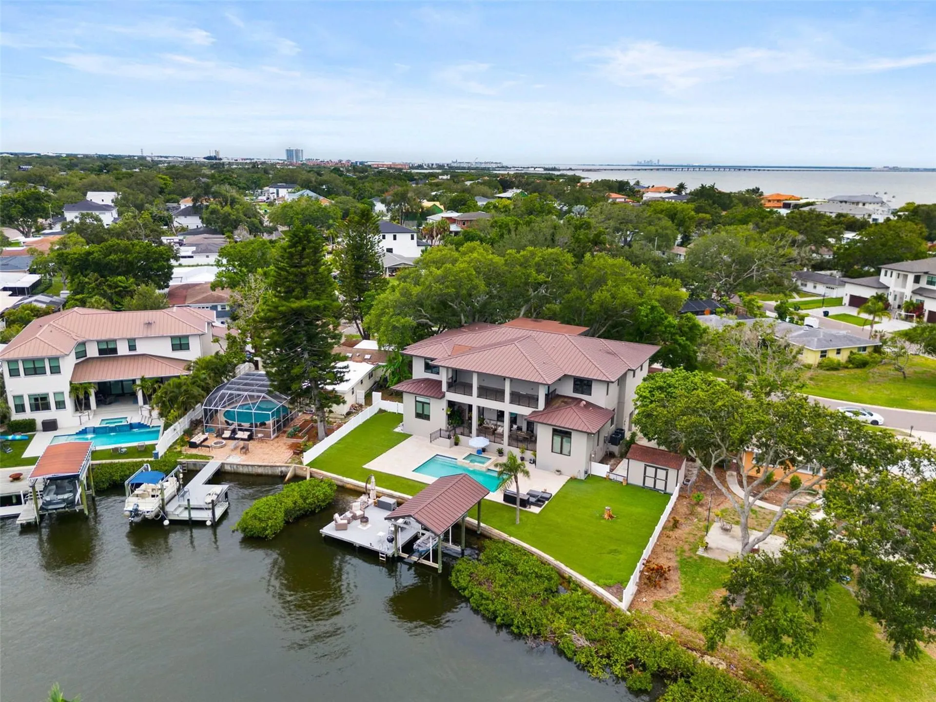 4905 W Spring Lake Drive Tampa FL 33629