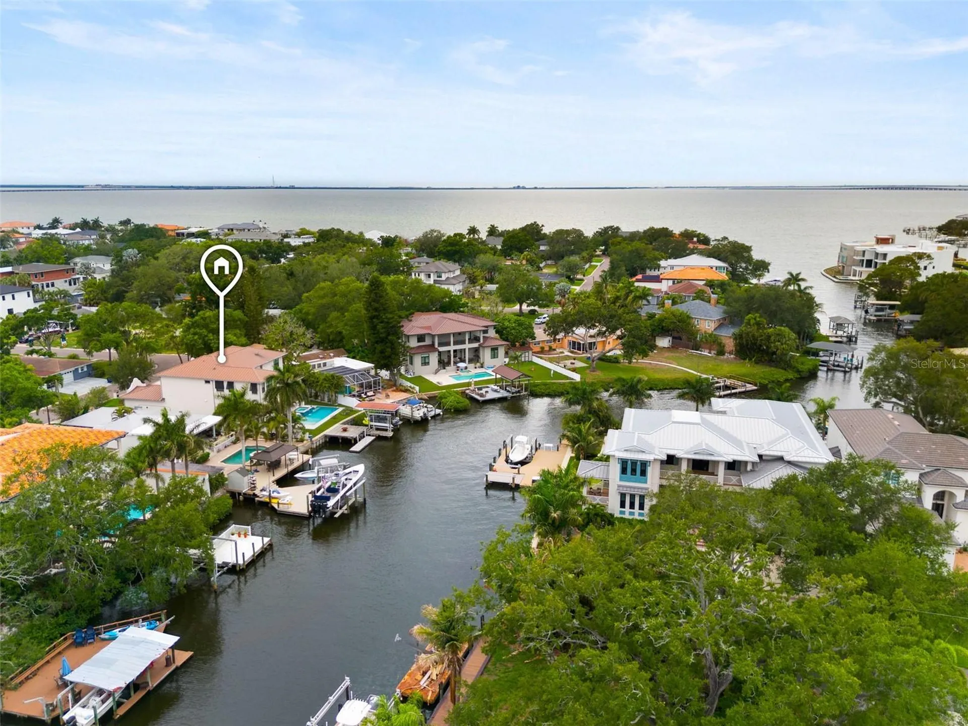4905 W Spring Lake Drive Tampa FL 33629