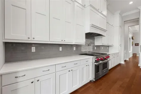 4905 W Spring Lake Drive Tampa FL 33629