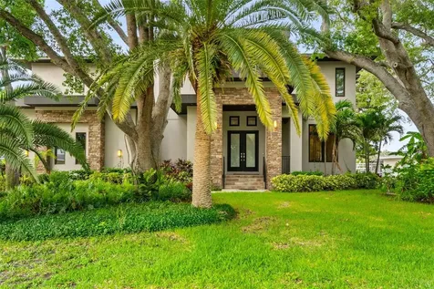 4905 W Spring Lake Drive Tampa FL 33629