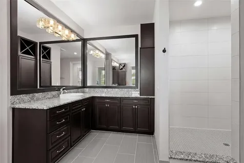 4905 W Spring Lake Drive Tampa FL 33629