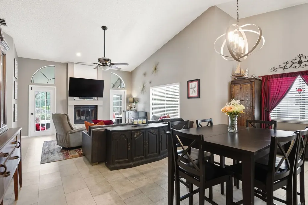 665 Deer Run N Palm Harbor FL 34684