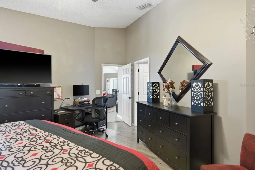 665 Deer Run N Palm Harbor FL 34684