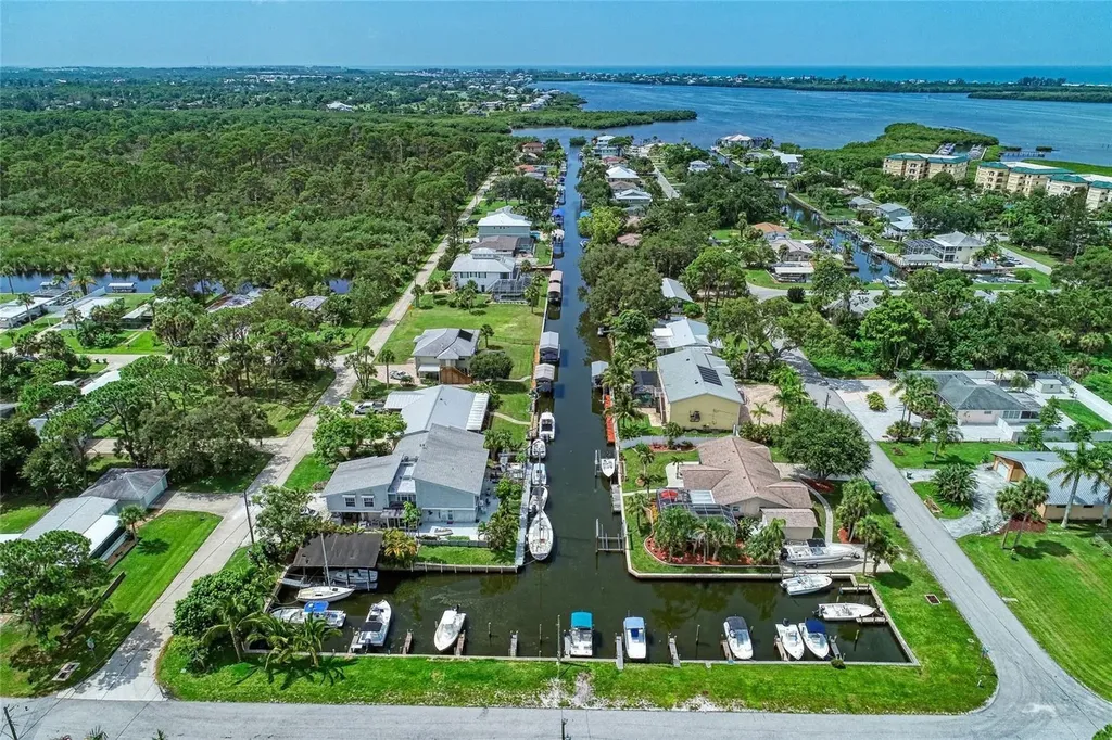 9130 Pine Cove Drive Englewood FL 34224