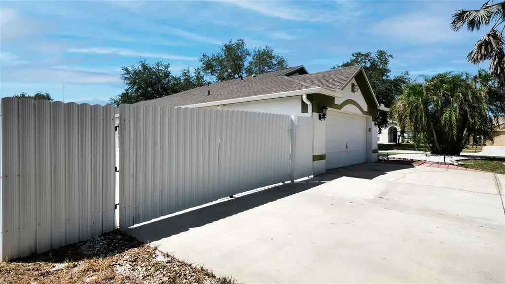 10536 Salisbury Street Riverview FL 33569