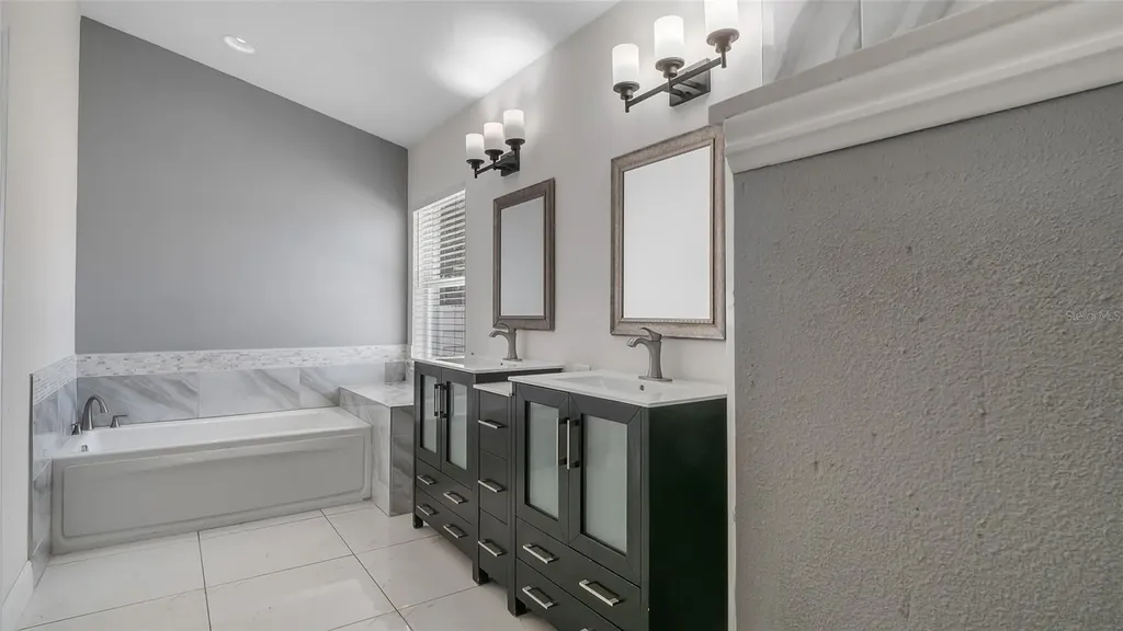 10536 Salisbury Street Riverview FL 33569