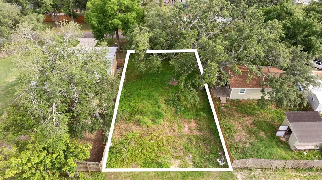 3233 Laurel Avenue Clearwater FL 33762
